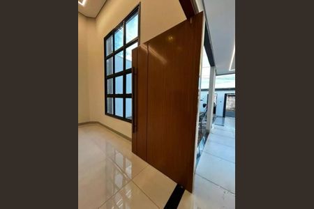 Casa para alugar com 150m², 3 quartos e 4 vagas Casa para alugar com 150m², 3 quartos e 4 vagasSala
