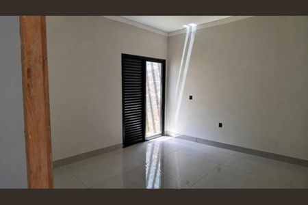 Casa para alugar com 150m², 3 quartos e 4 vagas Casa para alugar com 150m², 3 quartos e 4 vagasQuarto 2