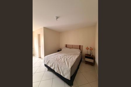 Quarto de casa de condomínio para alugar com 3 quartos, 180m² em Vila Oliveira, Mogi das Cruzes