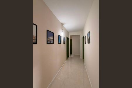 Corredor de casa de condomínio para alugar com 3 quartos, 180m² em Vila Oliveira, Mogi das Cruzes