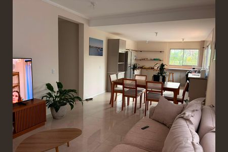 Sala de casa de condomínio para alugar com 3 quartos, 180m² em Vila Oliveira, Mogi das Cruzes