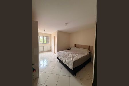 Quarto de casa de condomínio para alugar com 3 quartos, 180m² em Vila Oliveira, Mogi das Cruzes