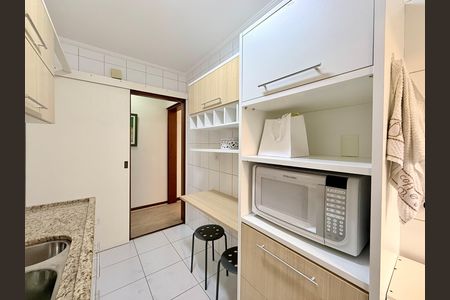 Apartamento para alugar com 134m², 2 quartos e 1 vaga Apartamento para alugar com 134m², 2 quartos e 1 vagaCozinha