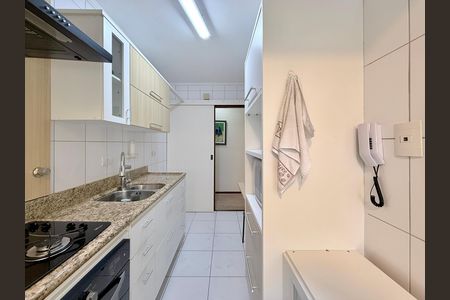 Apartamento para alugar com 134m², 2 quartos e 1 vaga Apartamento para alugar com 134m², 2 quartos e 1 vagaCozinha