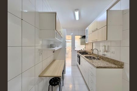 Apartamento para alugar com 134m², 2 quartos e 1 vaga Apartamento para alugar com 134m², 2 quartos e 1 vagaCozinha