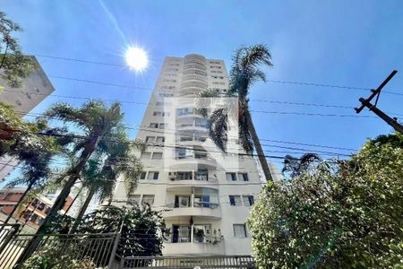 Apartamento para alugar com 134m², 2 quartos e 1 vaga Apartamento para alugar com 134m², 2 quartos e 1 vagaFachada