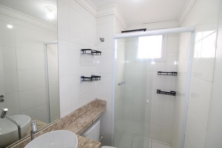 Banheiro de apartamento para alugar com 2 quartos, 42m² em Vila Nova Cachoeirinha, São Paulo