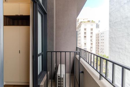 Varanda de kitnet/studio para alugar com 1 quarto, 24m² em Higienópolis, São Paulo