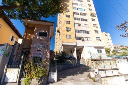 Fachada de apartamento para alugar com 2 quartos, 55m² em Fonseca, Niterói