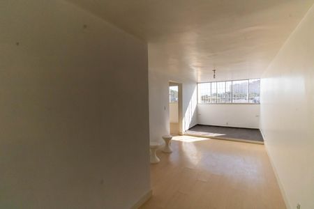 Apartamento para alugar com 71m², 2 quartos e 1 vagaSala