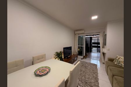 Sala de casa à venda com 2 quartos, 90m² em Medeiros, Jundiaí