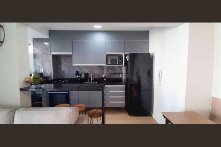 Cozinha de apartamento à venda com 1 quarto, 42m² em Presidente Altino, Osasco