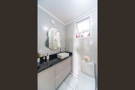 Banheiro  de apartamento à venda com 3 quartos, 60m² em Vila Homero Thon, Santo André