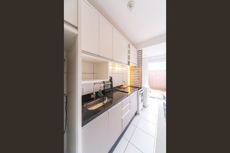 Cozinha  de apartamento à venda com 3 quartos, 60m² em Vila Homero Thon, Santo André