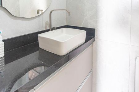 Apartamento à venda com 60m², 3 quartos e 1 vaga Apartamento à venda com 60m², 3 quartos e 1 vagaBanheiro