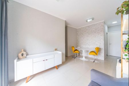 Apartamento à venda com 60m², 3 quartos e 1 vaga Apartamento à venda com 60m², 3 quartos e 1 vagaSala