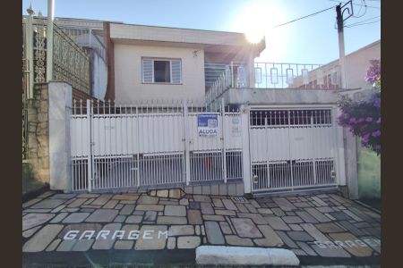 Fachada de casa para alugar com 3 quartos, 150m² em Vila Nhocuné, São Paulo