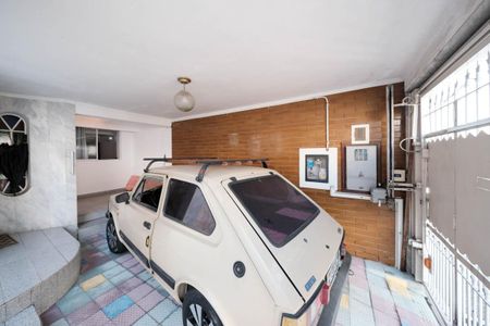 Garagem de casa para alugar com 3 quartos, 150m² em Vila Nhocuné, São Paulo