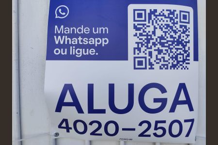 Fachada de casa para alugar com 3 quartos, 150m² em Vila Nhocuné, São Paulo
