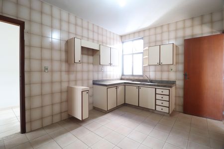 Apartamento para alugar com 230m², 3 quartos e 2 vagasCozinha