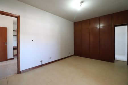Apartamento para alugar com 230m², 3 quartos e 2 vagasQuarto 3 - Suíte