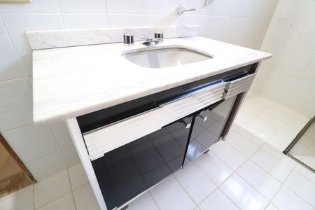 Apartamento para alugar com 230m², 3 quartos e 2 vagasBanheiro do Quarto 3