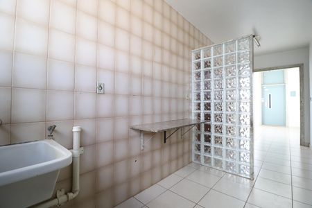 Área de Serviço de apartamento para alugar com 3 quartos, 230m² em Saraiva, Uberlândia