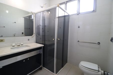 Apartamento para alugar com 230m², 3 quartos e 2 vagasBanheiro Social
