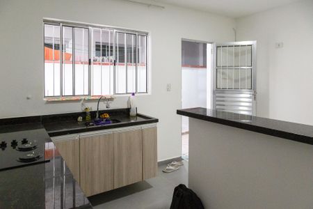 Cozinha de casa para alugar com 1 quarto, 50m² em Parque Continental Ii, Guarulhos