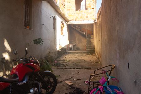 Quintal de casa à venda com 1 quarto, 170m² em Campo Grande, Rio de Janeiro