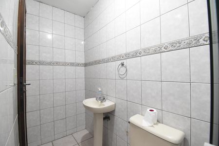 Casa à venda com 153m², 4 quartos e 2 vagasBanheiro de serviço