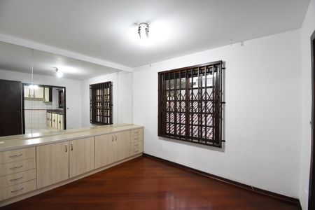 Casa à venda com 153m², 4 quartos e 2 vagasSala 2