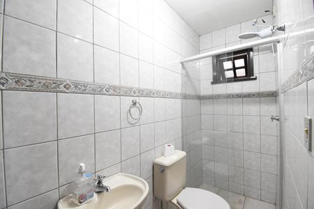 Casa à venda com 153m², 4 quartos e 2 vagasBanheiro de serviço