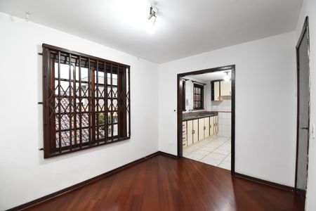 Casa à venda com 153m², 4 quartos e 2 vagasSala 2