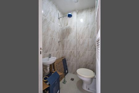 Área de Serviço - Banheiro de apartamento para alugar com 2 quartos, 85m² em Jardim Europa, São Paulo