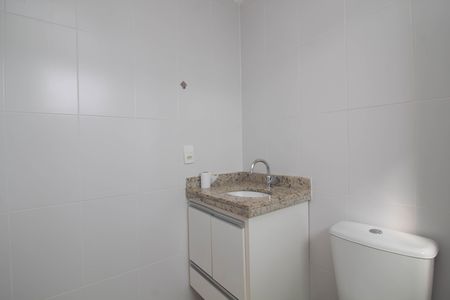 Banheiro da Suíte de apartamento para alugar com 3 quartos, 77m² em Picanço, Guarulhos