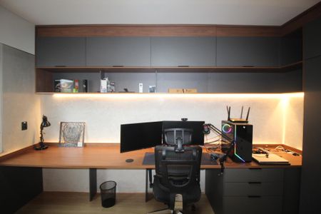 Apartamento à venda com 90m², 4 quartos e 1 vagaQuarto 2