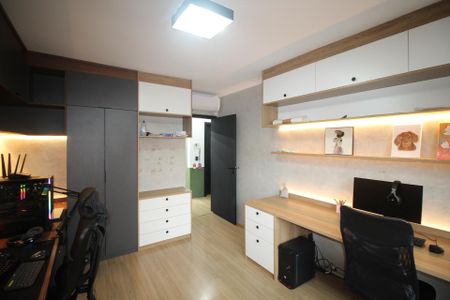 Apartamento à venda com 90m², 4 quartos e 1 vagaQuarto 2