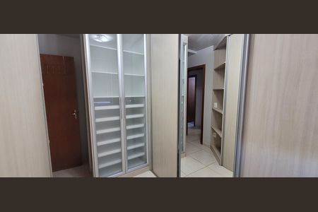 Apartamento para alugar com 136m², 3 quartos e 2 vagas Apartamento para alugar com 136m², 3 quartos e 2 vagasquarto 2