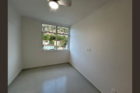 Sala de apartamento para alugar com 4 quartos, 74m² em Campinho, Rio de Janeiro