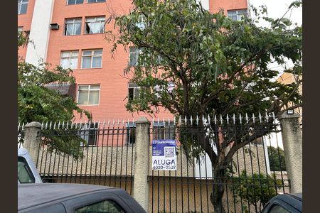 Fachada + Placa de apartamento para alugar com 4 quartos, 74m² em Campinho, Rio de Janeiro