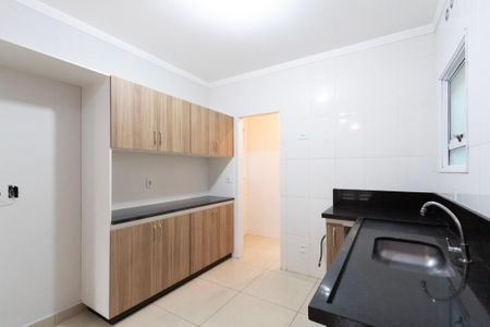 Cozinha  de apartamento para alugar com 2 quartos, 52m² em Vila Odin, Sorocaba