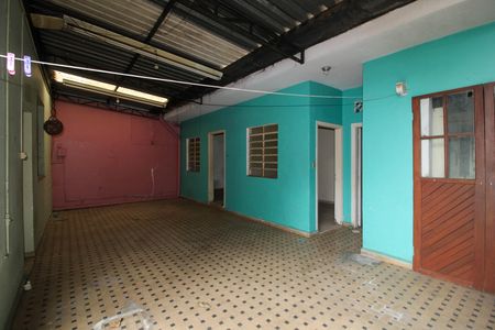 Quintal de casa à venda com 3 quartos, 182m² em Jardim Trussardi, São Paulo