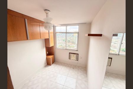 Quarto de apartamento à venda com 2 quartos, 51m² em Fonseca, Niterói