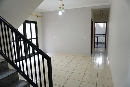 Sala de casa para alugar com 3 quartos, 201m² em Morada do Sol, Americana