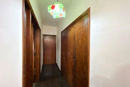Corredor de casa à venda com 6 quartos, 600m² em Coracao de Jesus, Belo Horizonte