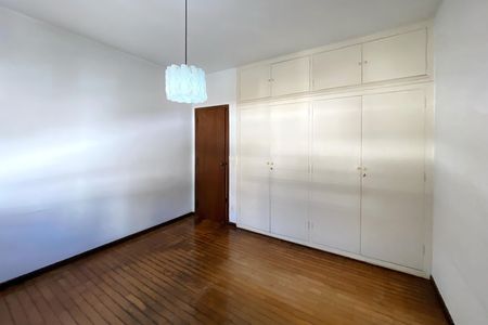Quarto 5 de casa à venda com 6 quartos, 600m² em Coracao de Jesus, Belo Horizonte