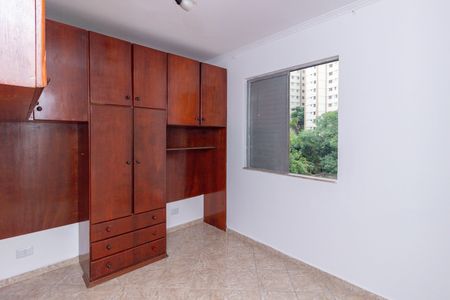 Quarto 2 de apartamento para alugar com 2 quartos, 55m² em Jardim Iris, São Paulo