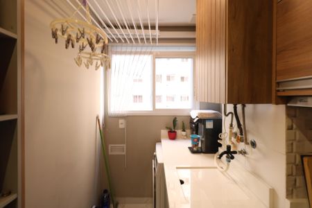 Apartamento à venda com 43m², 2 quartos e 1 vaga Apartamento à venda com 43m², 2 quartos e 1 vagaÁrea de Serviço