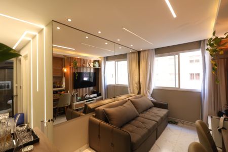 Apartamento à venda com 43m², 2 quartos e 1 vaga Apartamento à venda com 43m², 2 quartos e 1 vagaSala